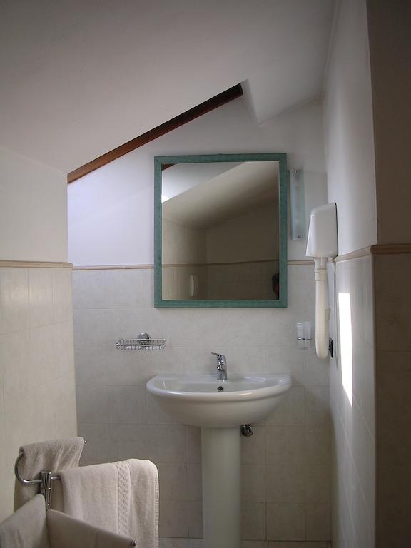 Cerrutihotel Vercelli Room photo