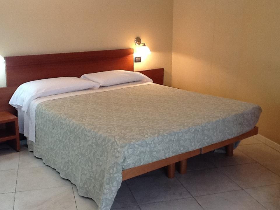 Cerrutihotel Vercelli Exterior photo